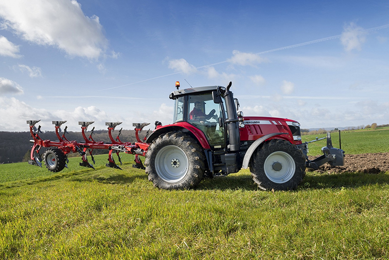 Tractors Jakab Motors Cohuna